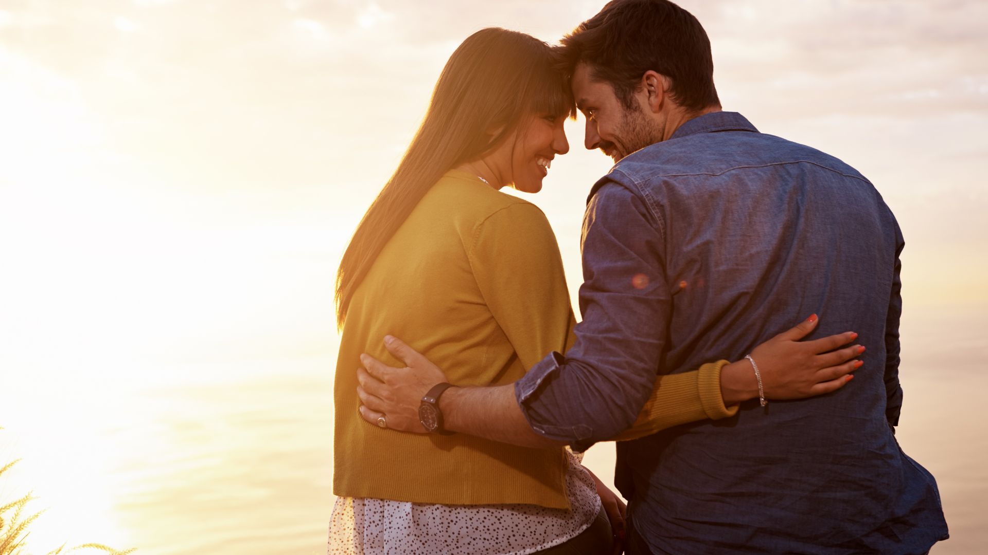 Image for Twin Flame vs Soulmate: What's the Difference?