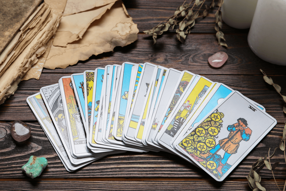 Suits in Tarot: The Ultimate Guide